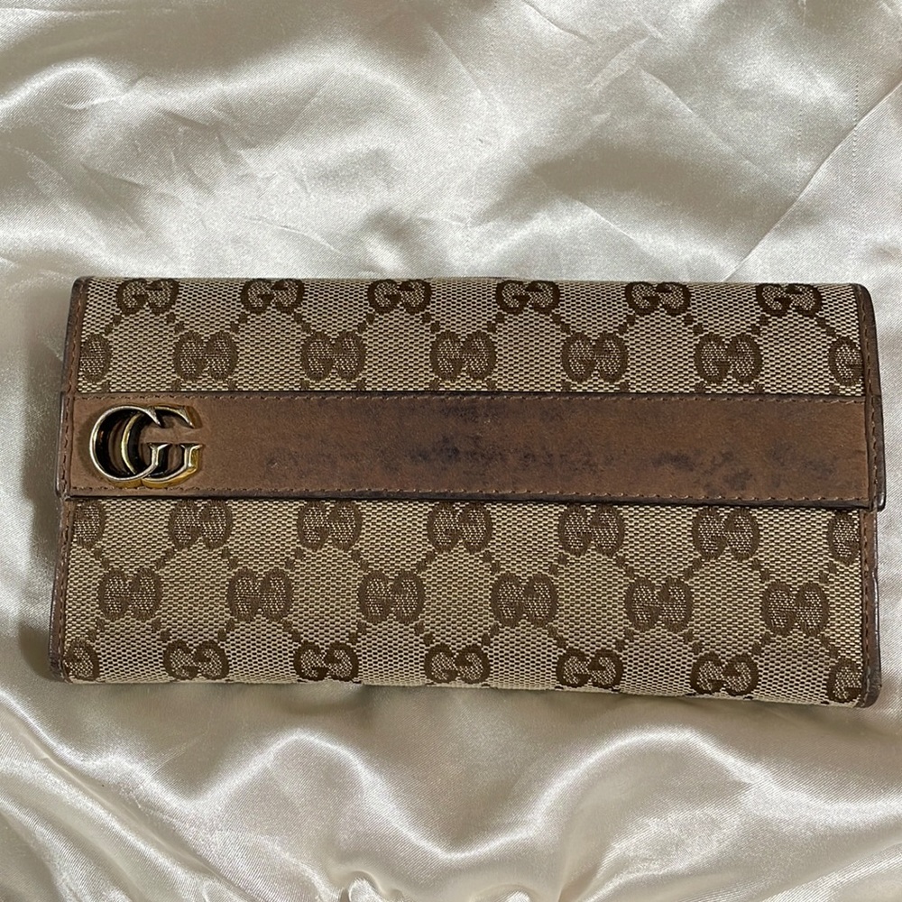 Gucci Wallet - Authentic